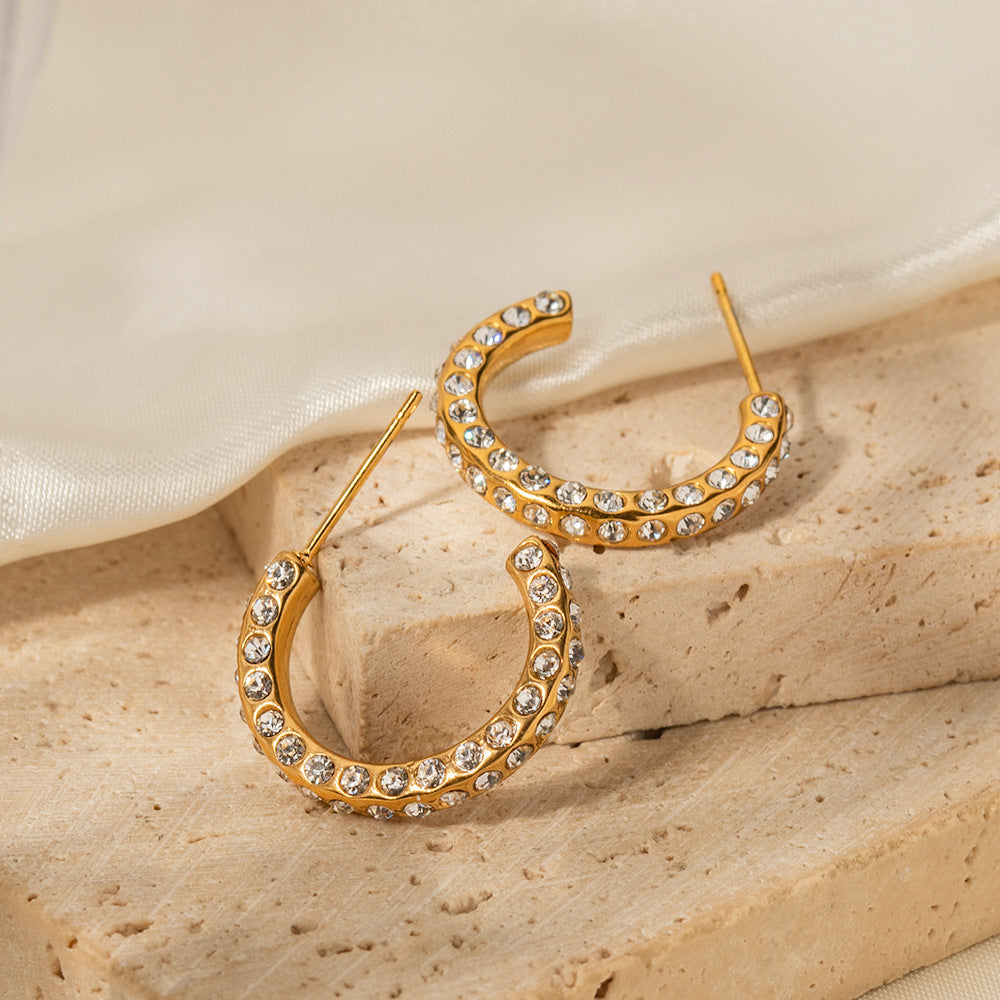 18K Gold Noble and Elegant Inlaid Geometric Cubic Zirconia C-shaped Design Versatile Earrings